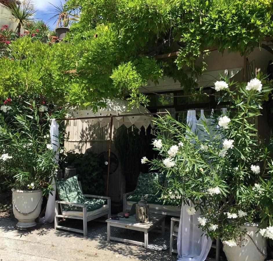 Le Mas De La Glycine Roussillon en Isere Екстериор снимка